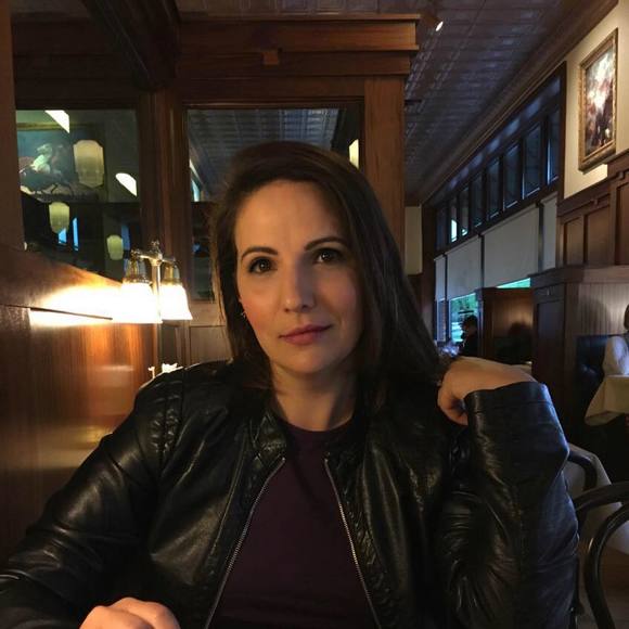 Meet your Posher, Kristin - Picture 1 of 1